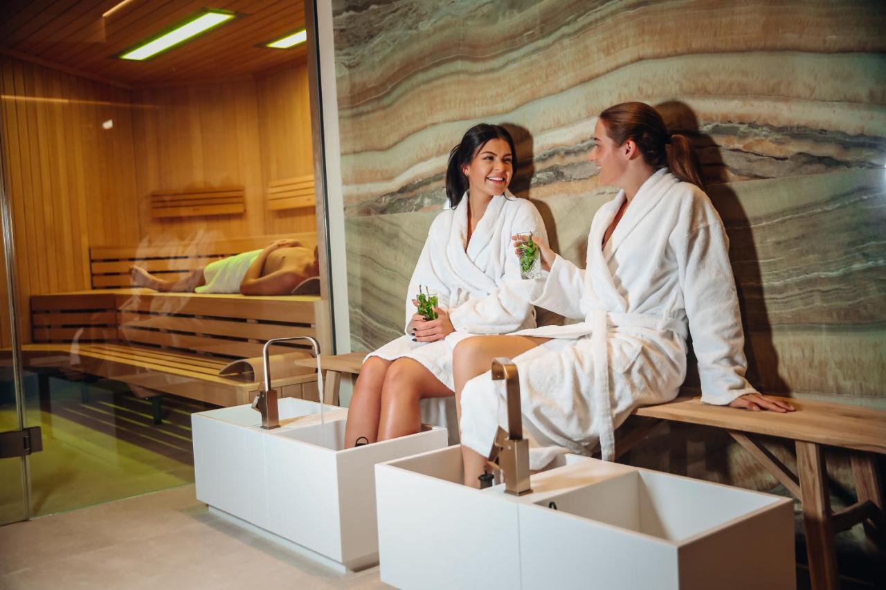 Van Der Valk Hotel Heerlen Kültér fotó